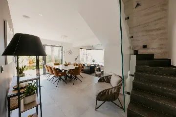 Modern 3-Bedroom Villa with Pool in Okrug Gornji