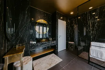 Modern 3-Bedroom Villa with Pool in Okrug Gornji