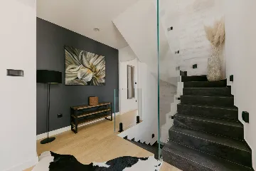 Modern 3-Bedroom Villa with Pool in Okrug Gornji