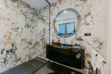 Modern 3-Bedroom Villa with Pool in Okrug Gornji