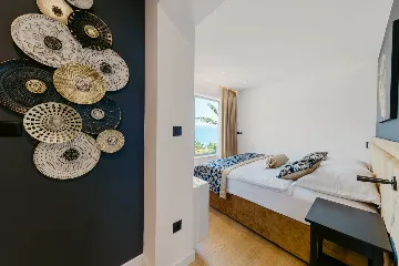 Modern 3-Bedroom Villa with Pool in Okrug Gornji