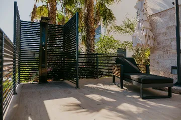 Modern 3-Bedroom Villa with Pool in Okrug Gornji