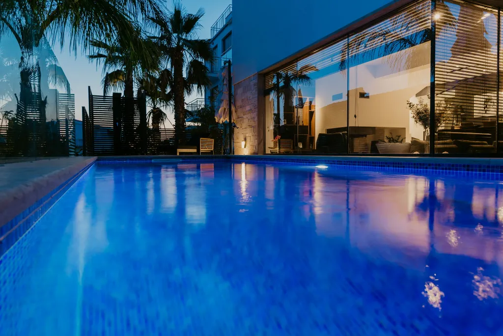 Modern 3-Bedroom Villa with Pool in Okrug Gornji