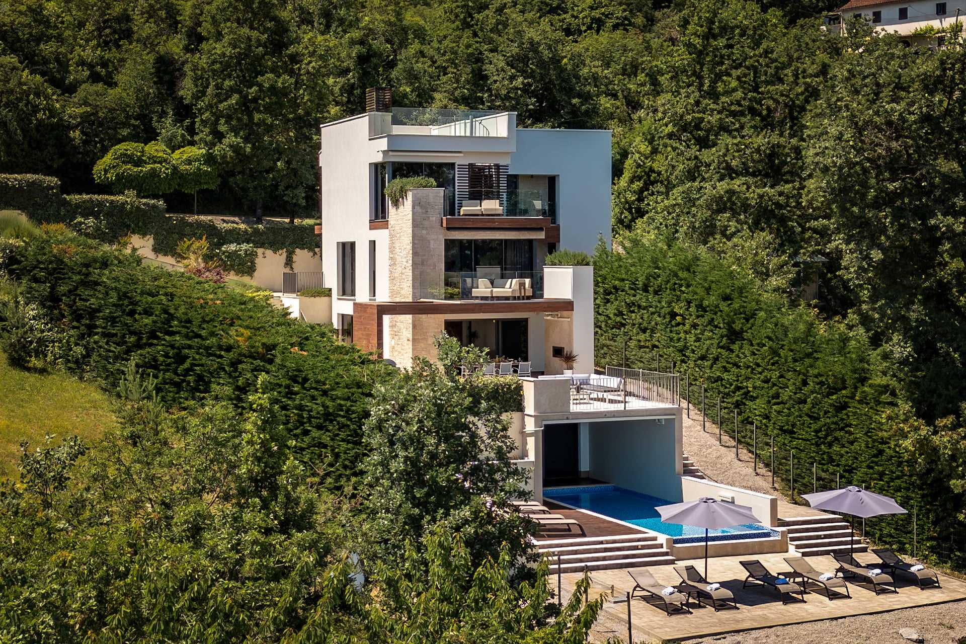 Luxury Villa Aspecta with Pool