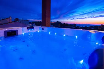 Spacious Modern Villa with Pool in Premantura