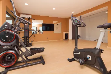 Spacious Modern Villa with Pool in Premantura