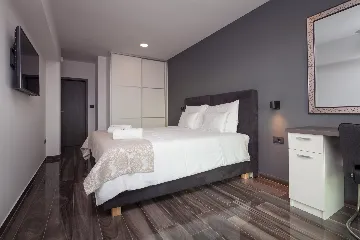 Spacious Modern Villa with Pool in Premantura