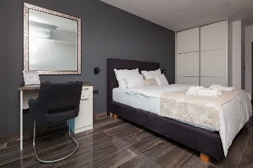 Spacious Modern Villa with Pool in Premantura