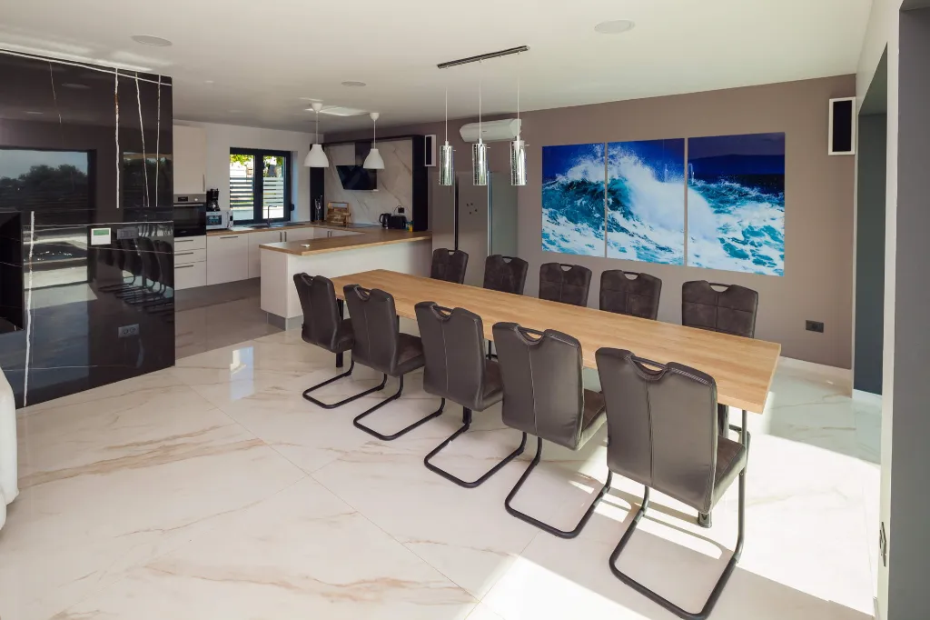 Spacious Modern Villa with Pool in Premantura
