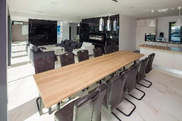 Spacious Modern Villa with Pool in Premantura