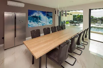 Spacious Modern Villa with Pool in Premantura