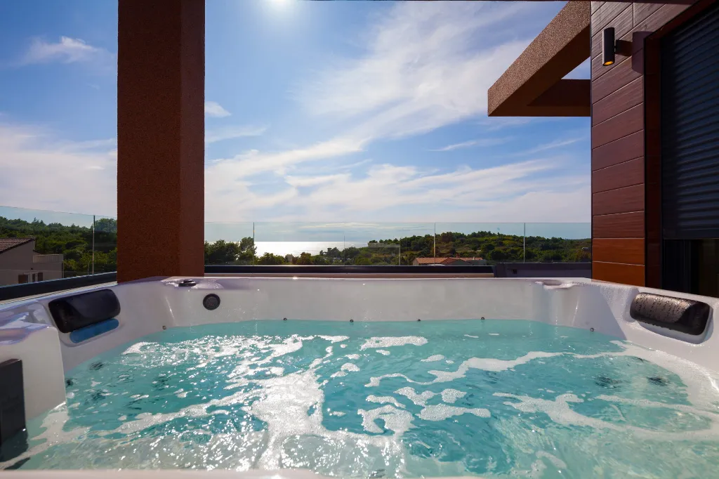 Spacious Modern Villa with Pool in Premantura