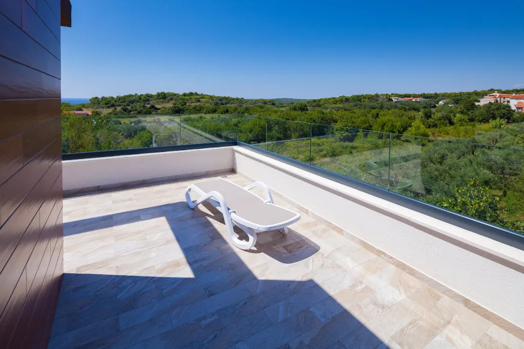 Family Villa with Pool in Premantura