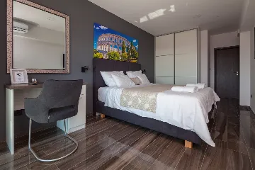 Family Villa with Pool in Premantura