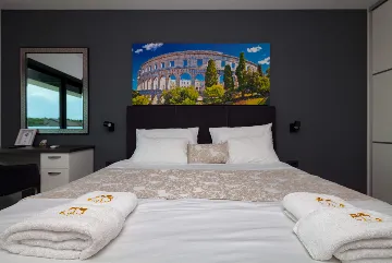 Family Villa with Pool in Premantura