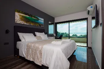 Family Villa with Pool in Premantura