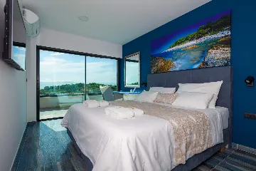 Family Villa with Pool in Premantura