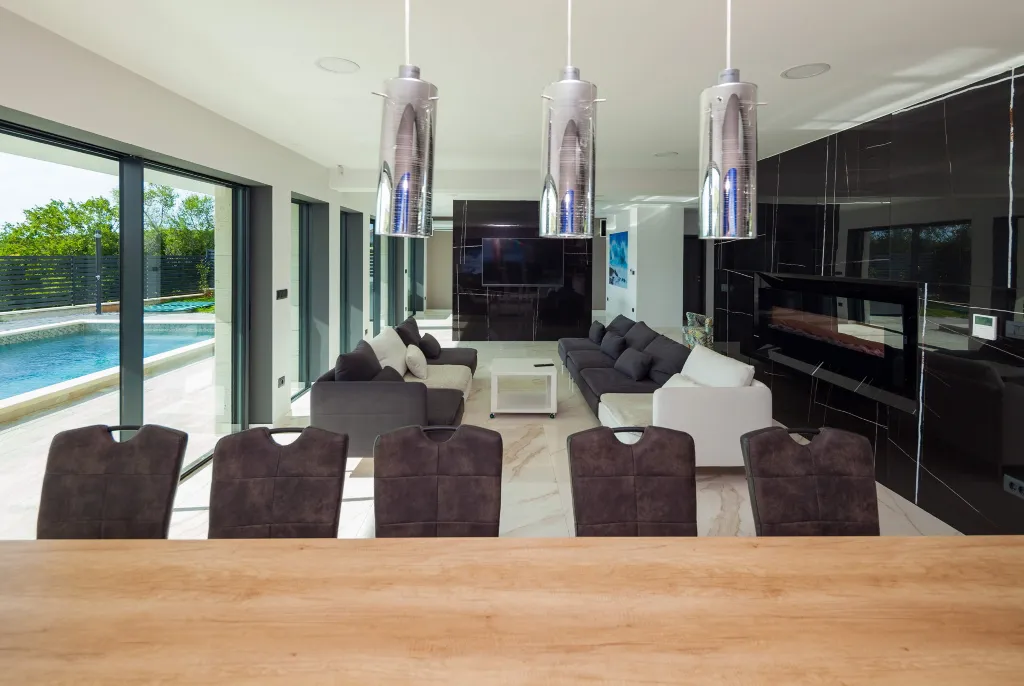 Family Villa with Pool in Premantura