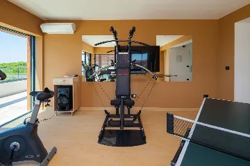 Family Villa with Pool in Premantura