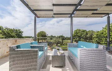 Family Villa with Pool and Sports, Svetvinčenat