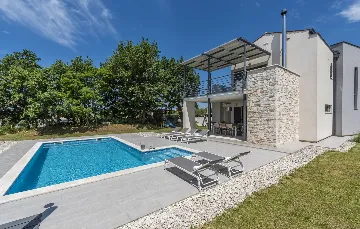 Family Villa with Pool and Sports, Svetvinčenat