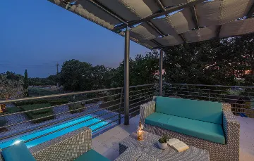 Family Villa with Pool and Sports, Svetvinčenat