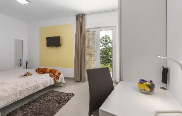 Family Villa with Pool and Sports, Svetvinčenat