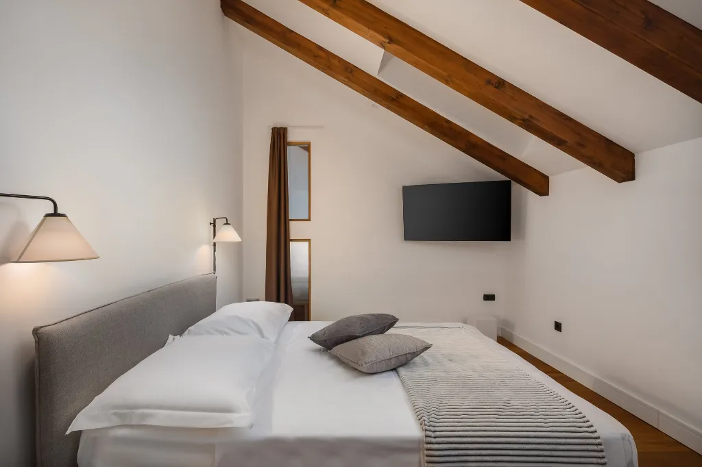 Modern Villa with Heated Pool in Šibenik