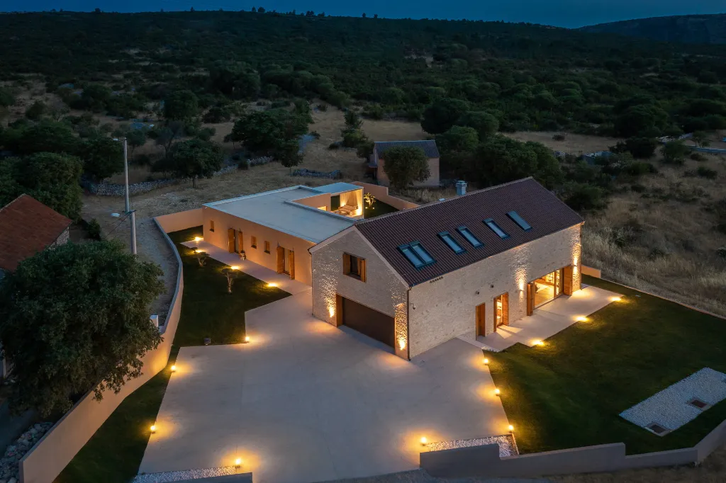 Modern Villa with Heated Pool in Šibenik
