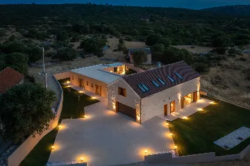 Modern Villa with Heated Pool in Šibenik