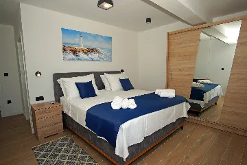 Contemporary 5-Bedroom Villa with Heated Pool, Seget Donji