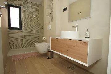 Contemporary 5-Bedroom Villa with Heated Pool, Seget Donji