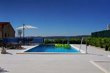 Contemporary 5-Bedroom Villa with Heated Pool, Seget Donji