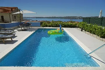 Contemporary 5-Bedroom Villa with Heated Pool, Seget Donji