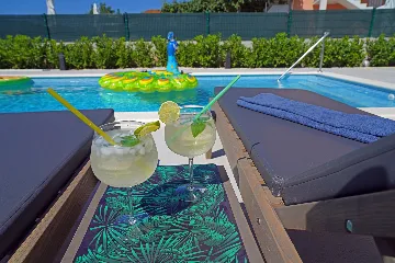 Contemporary 5-Bedroom Villa with Heated Pool, Seget Donji