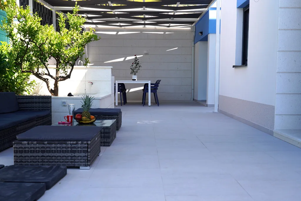 Contemporary 5-Bedroom Villa with Heated Pool, Seget Donji