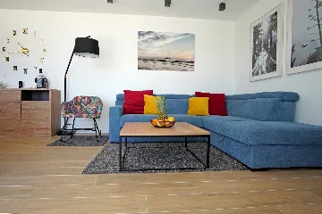 Contemporary 5-Bedroom Villa with Heated Pool, Seget Donji