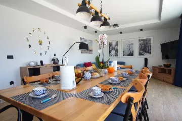 Contemporary 5-Bedroom Villa with Heated Pool, Seget Donji