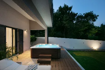 Modern Family Villa with Pool in Labin