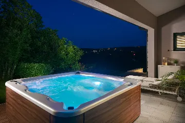 Modern Family Villa with Pool in Labin