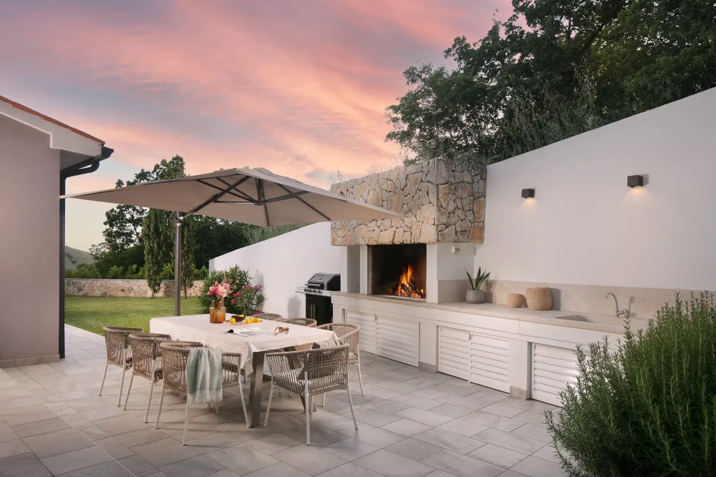 Modern Family Villa with Pool in Labin