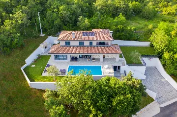 Modern Family Villa with Pool in Labin