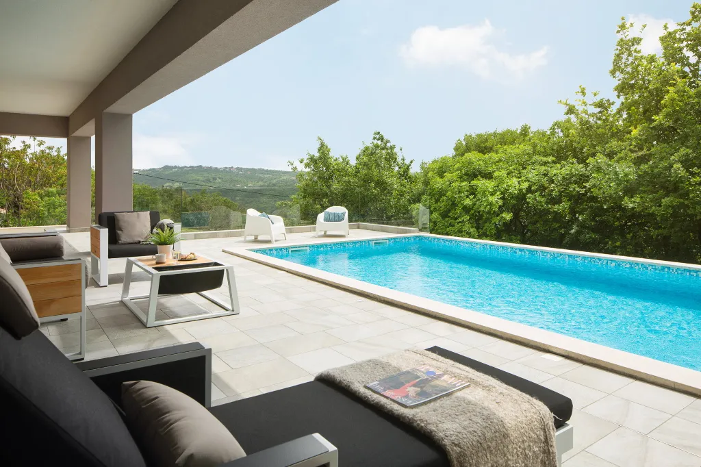 Modern Family Villa with Pool in Labin