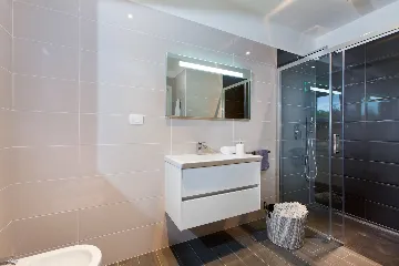 Modern Family Villa with Pool in Labin