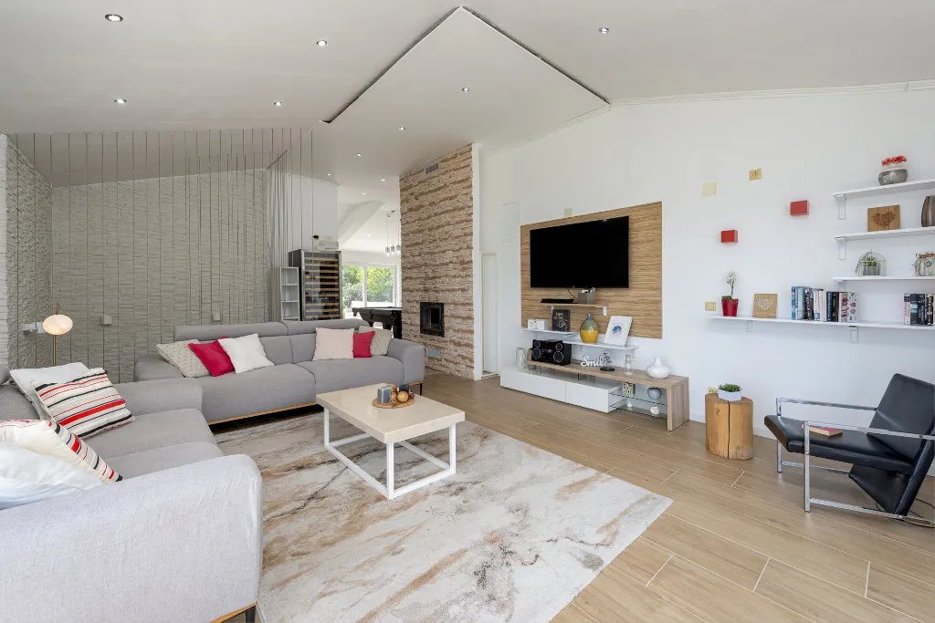 Seaside Stone Villa with Heated Pool, Slano
