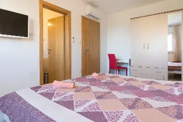 Family Villa with Pool in Kaštelir