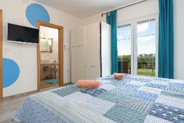 Family Villa with Pool in Kaštelir