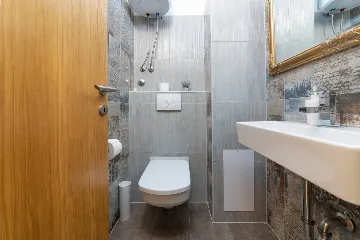 Family Villa with Pool in Kaštelir