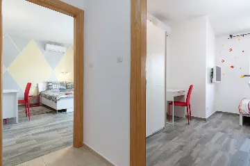 Family Villa with Pool in Kaštelir