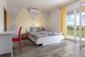 Family Villa with Pool in Kaštelir